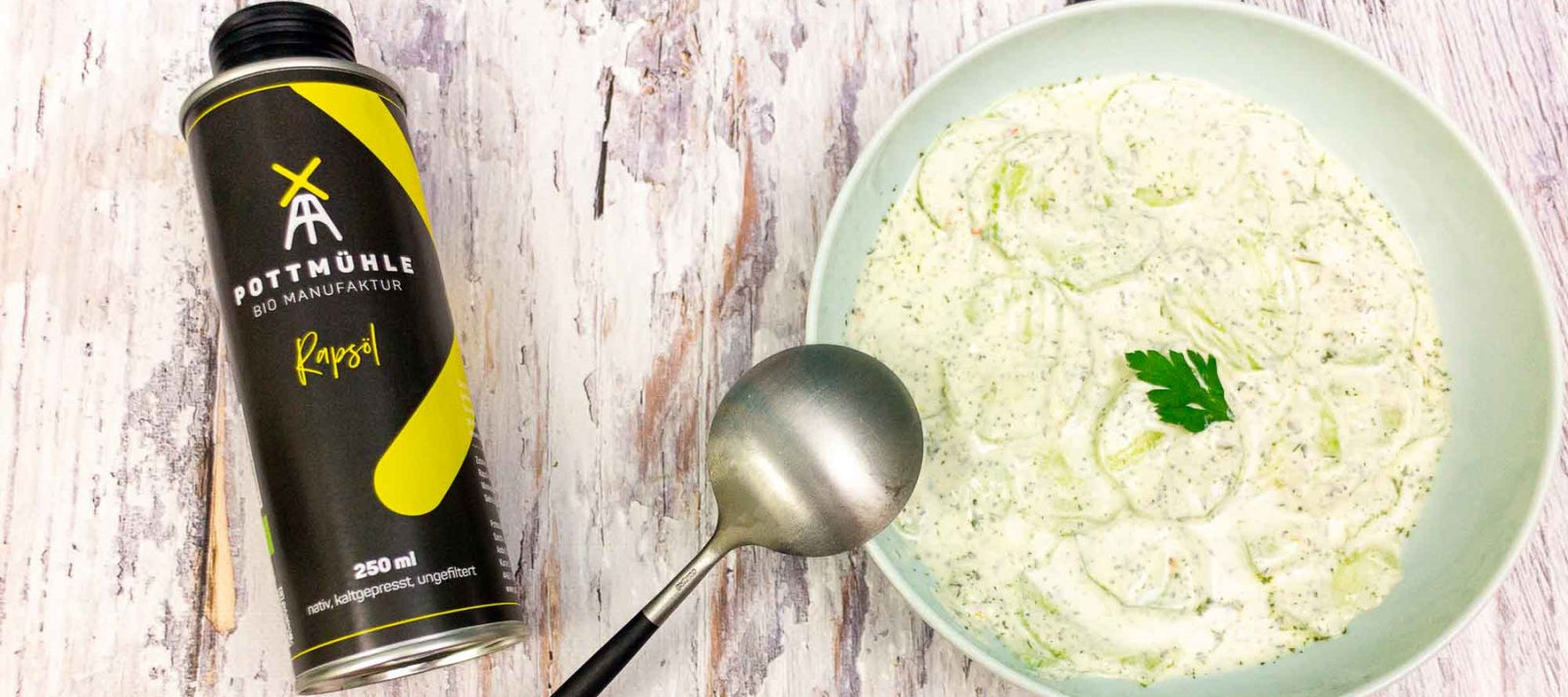 Gurkensalat mit Joghurtdressing