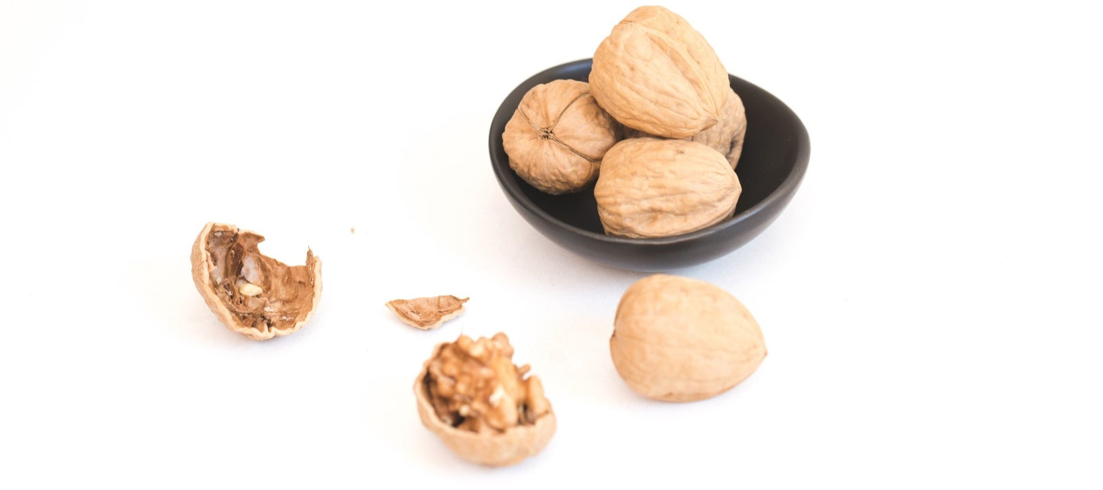 Kaltgepresstes Walnussöl und seine kulinarischen und gesundheitlichen Vorzüge