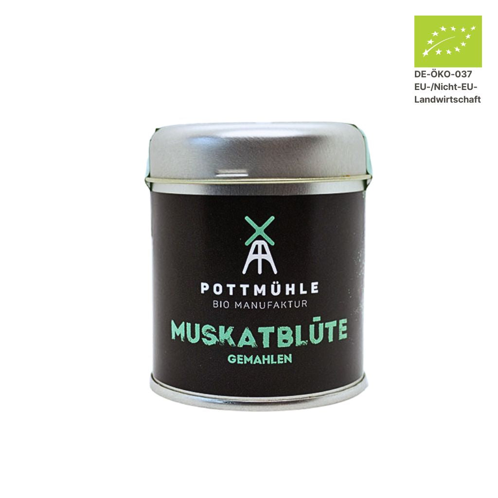 Pottmühle Bio Muskatblüte Macis in runder Gewürzdose mit Bio-Logo auf weißem Hintergrund